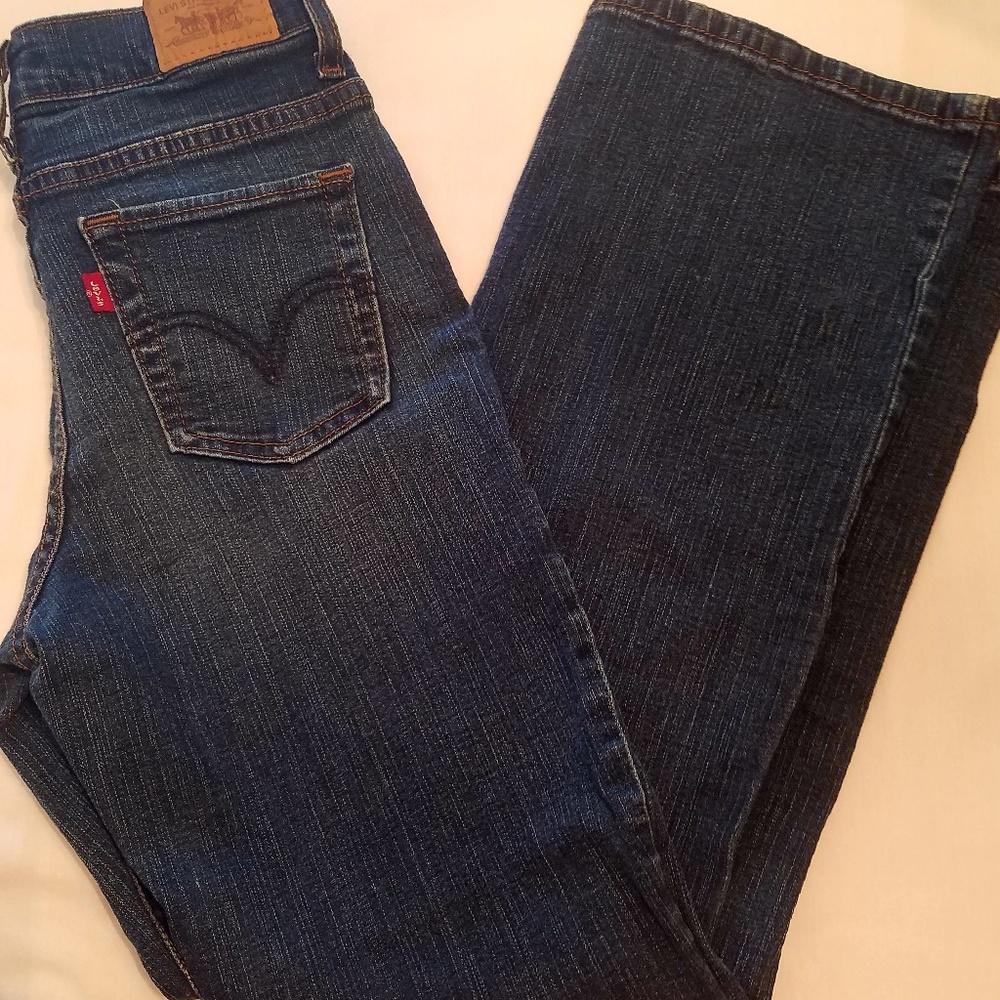 Levi's 💙